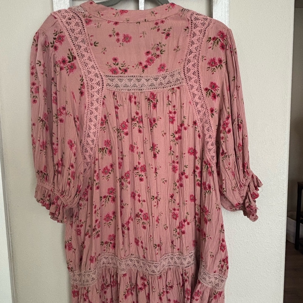 Floral Pink top with Lace Details